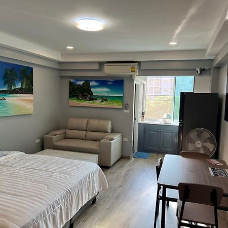 Patong Beach Apartments - 28 Sqm - Kitchen, Private Bathroom, Seating Area, 65" Smart Tv With Free Wifi, Walking Distance To The Beach Ngoại thất bức ảnh